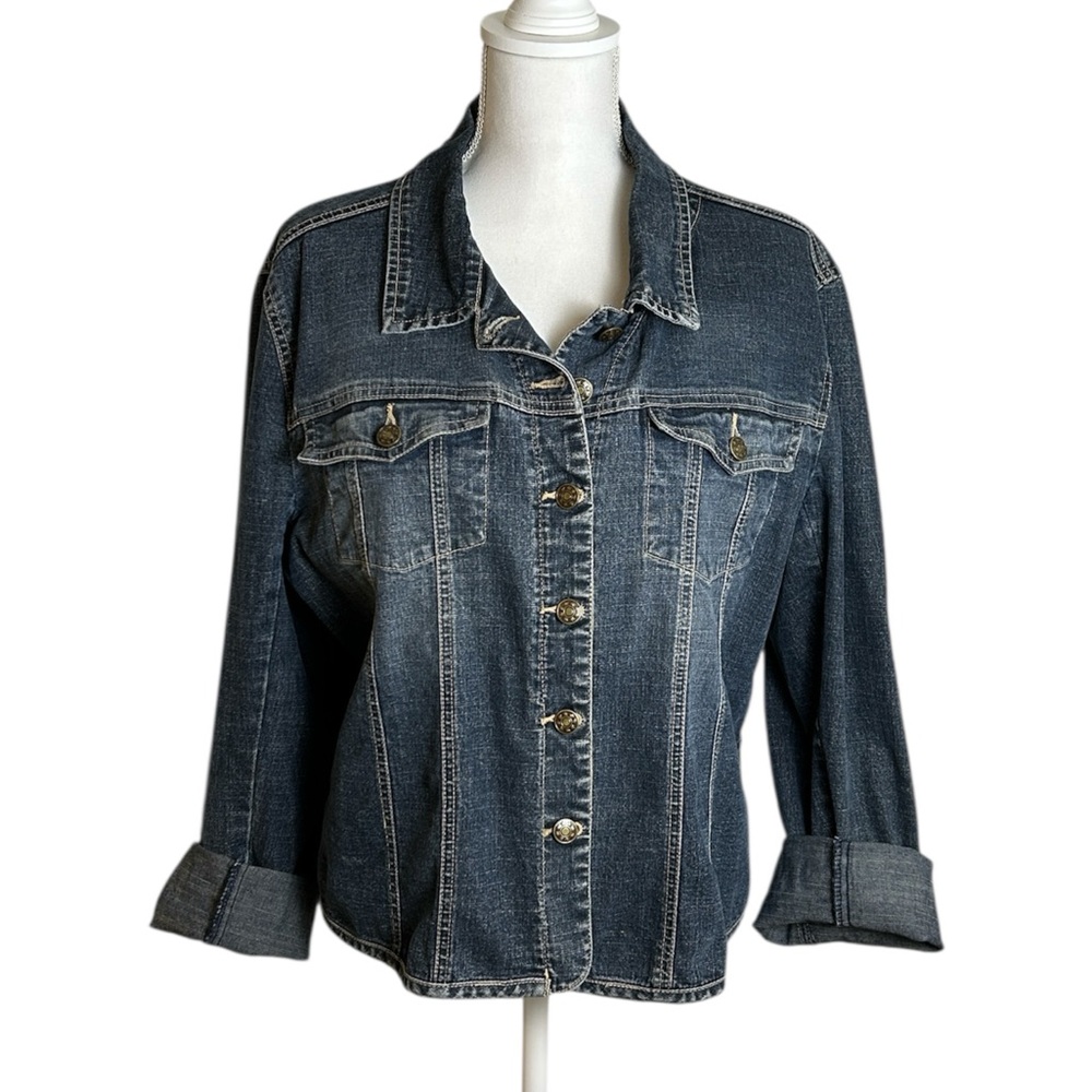 Live A Little Size Large Medium Wash Blue Jean Crop Jacket